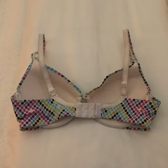 Gently worn Body by Victoria bra - Picture 5 of 6